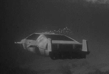 Quelle est la voiture sous marin de James Bond ?